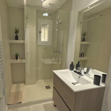 Charming Sea View In Apartamento