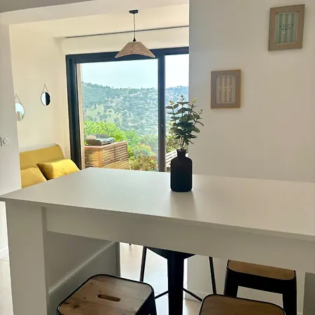 Apartamento Charming Sea View In Bormes-les-Mimosas