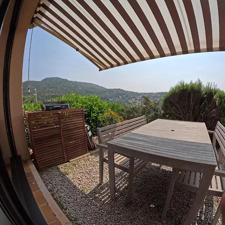 Charming Sea View In * Bormes-les-Mimosas